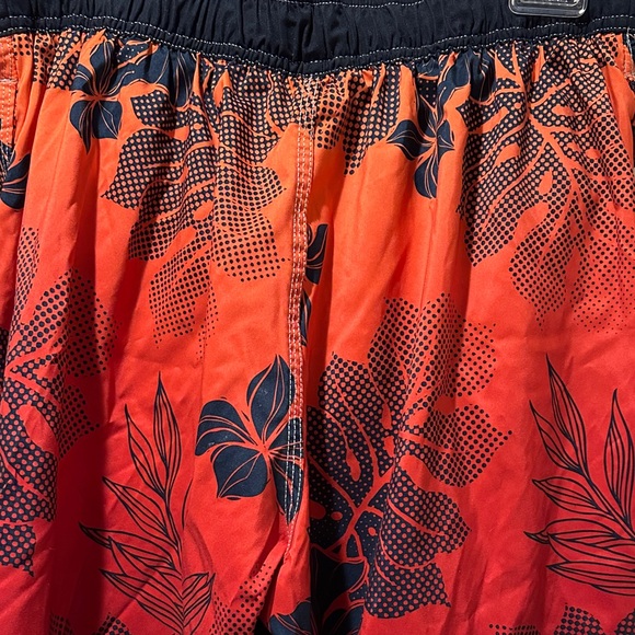 Men's Speedo Red and Orange Swim Trunks with Navy Accents - Picture 5 of 6